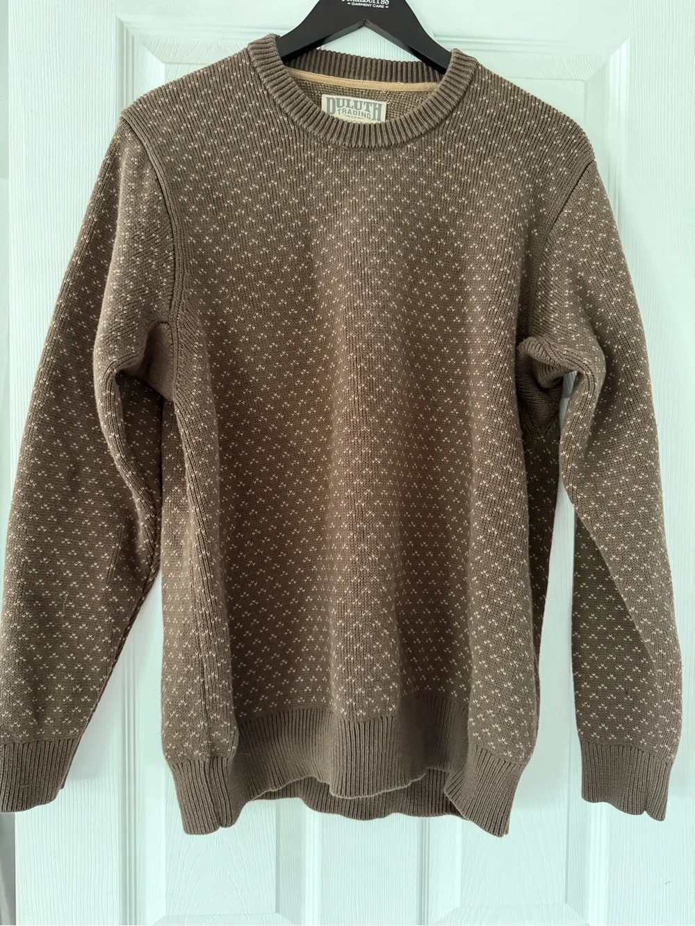 Duluth Trading Co Brown Cozy 90’s Crewneck Sweater with Cream Pattern, Medium